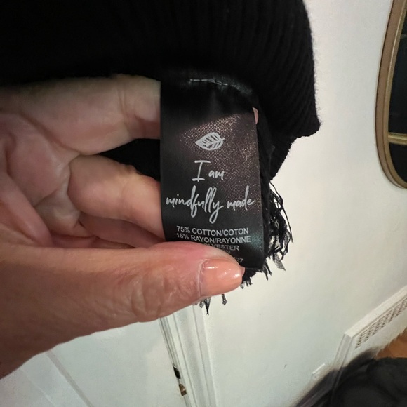 Nic & Zoe sweater with feather cuffs - Picture 3 of 4